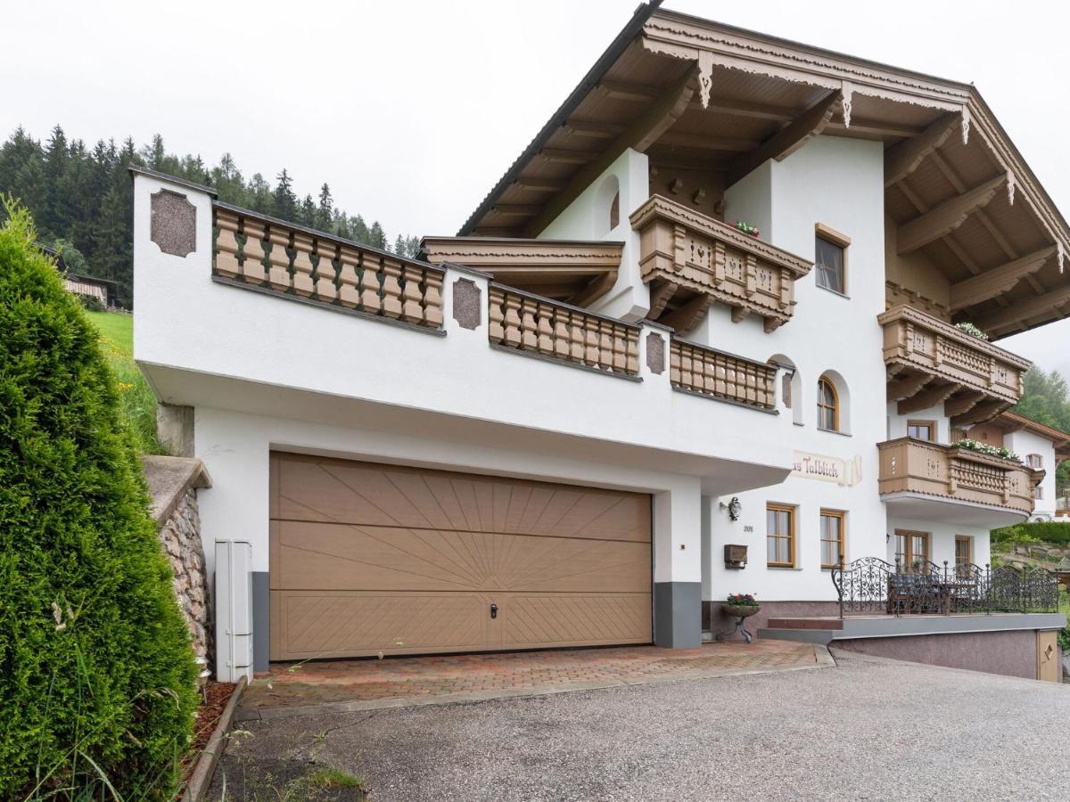 Quaint Apartment In Hainzenberg Near Horbergbahn Esterno foto