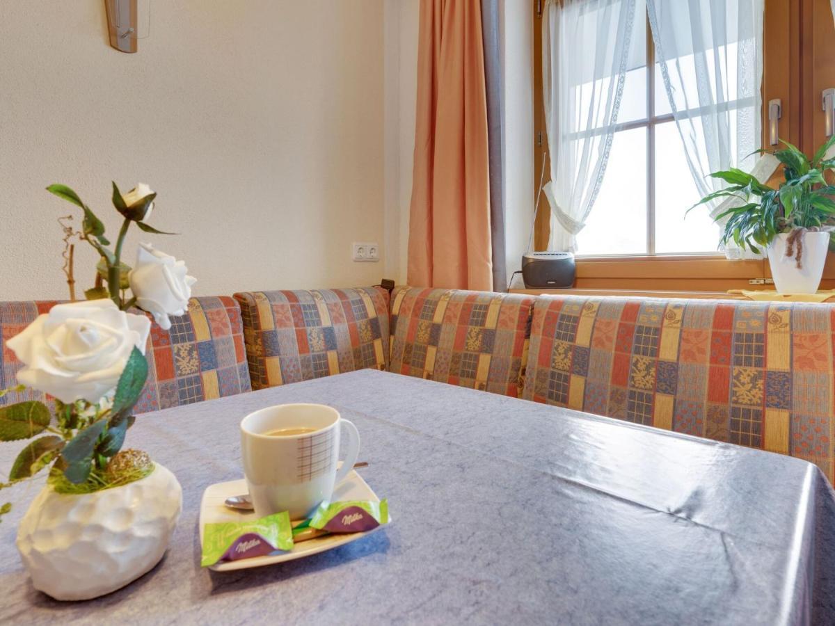 Quaint Apartment In Hainzenberg Near Horbergbahn Esterno foto